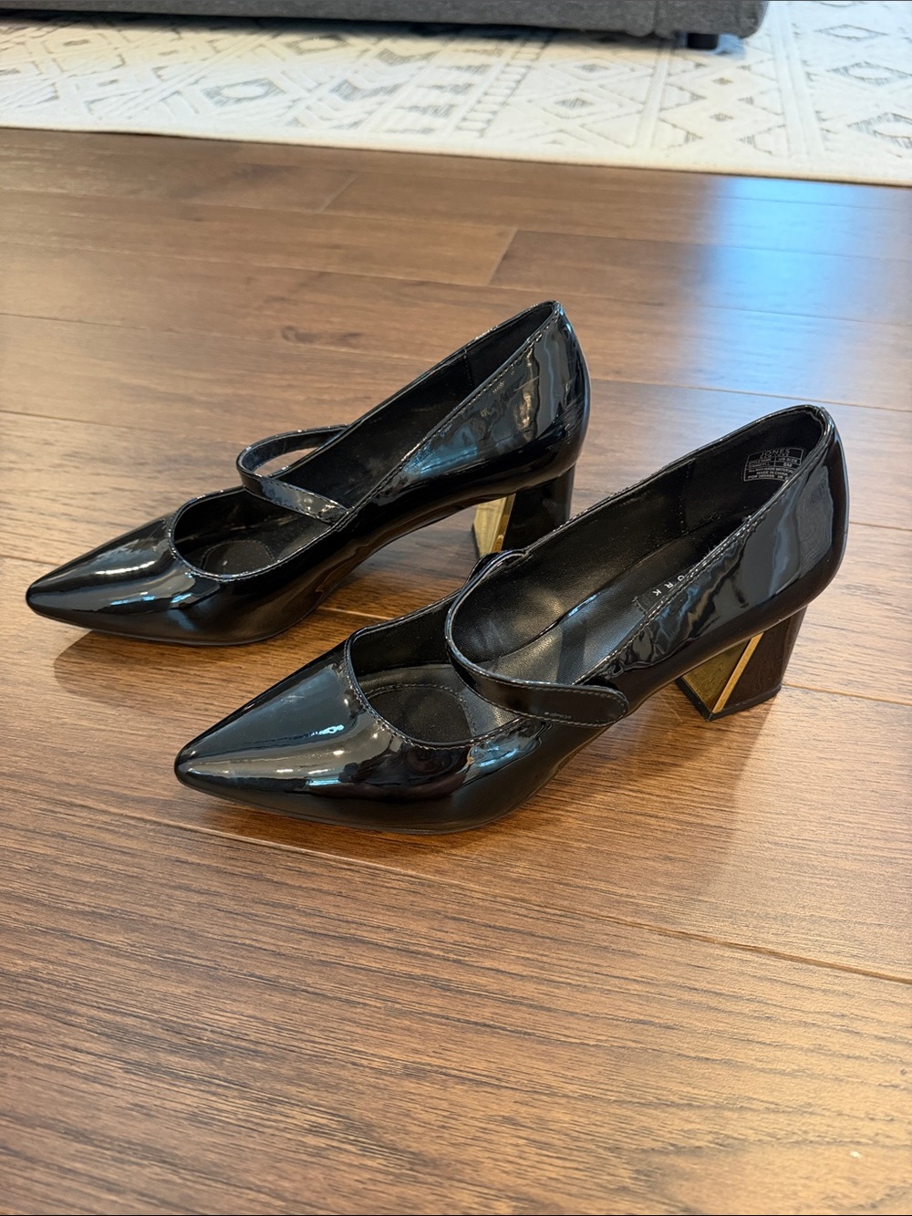 Jones New York Black Patent Mary Jane Pumps with Block Heel Size 8 - C36-074